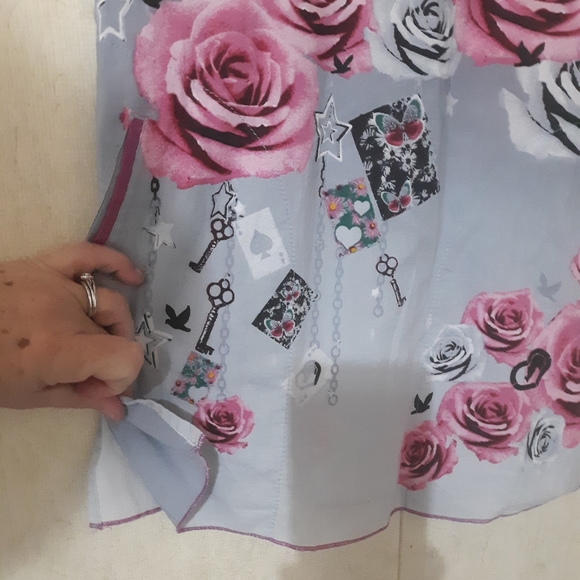 ECHO RED SCRUB TOP - Picture 6 of 8